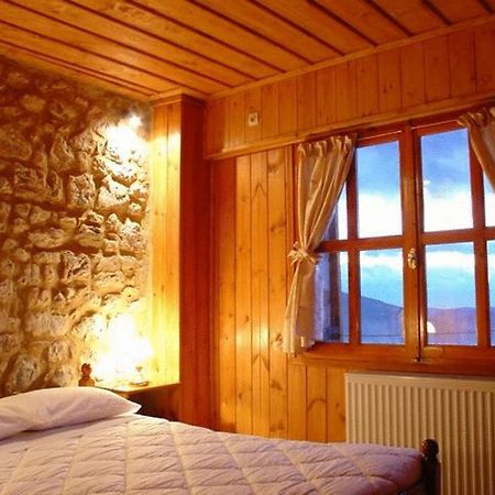 Ariadne Guesthouse Arachova Værelse billede